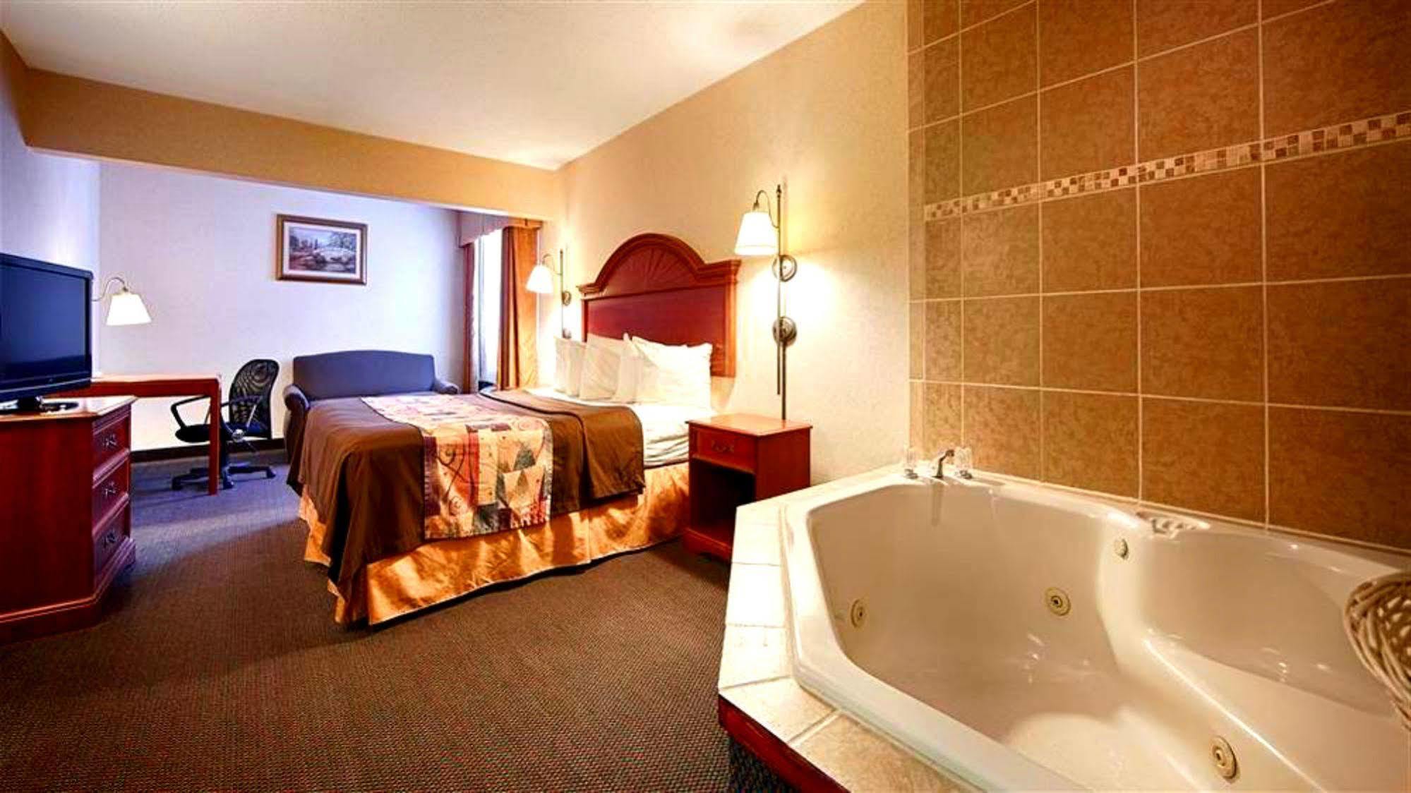 Park Inn By Radisson Grove City Bagian luar foto