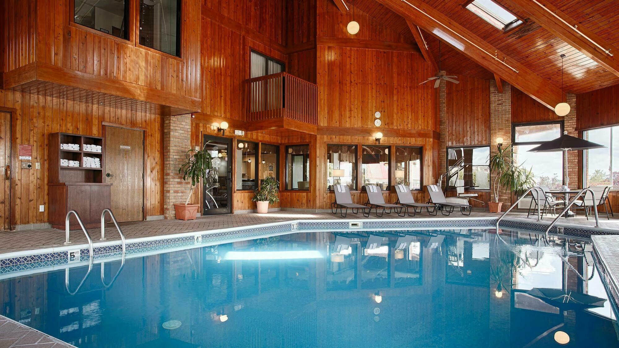 Park Inn By Radisson Grove City Bagian luar foto